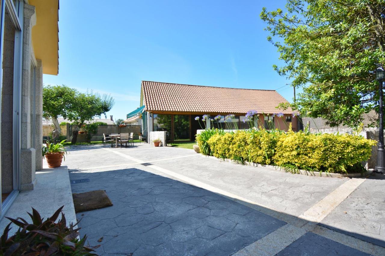 Galihost - Casa Con Precioso Jardin En Vilanova De Arousa Ngoại thất bức ảnh
