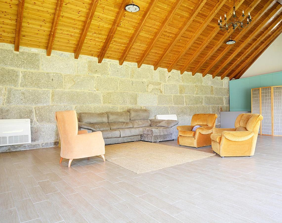 Galihost - Casa Con Precioso Jardin En Vilanova De Arousa Ngoại thất bức ảnh