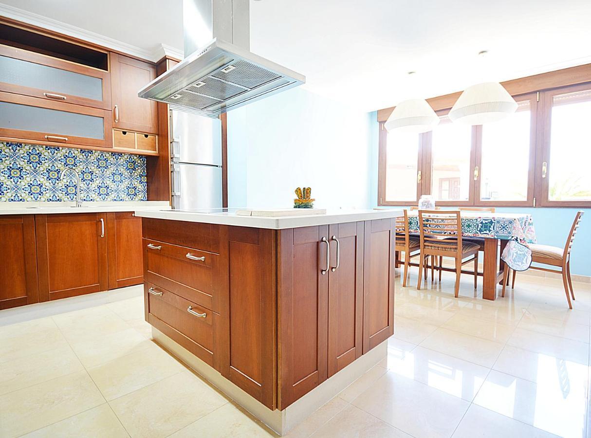 Galihost - Casa Con Precioso Jardin En Vilanova De Arousa Ngoại thất bức ảnh