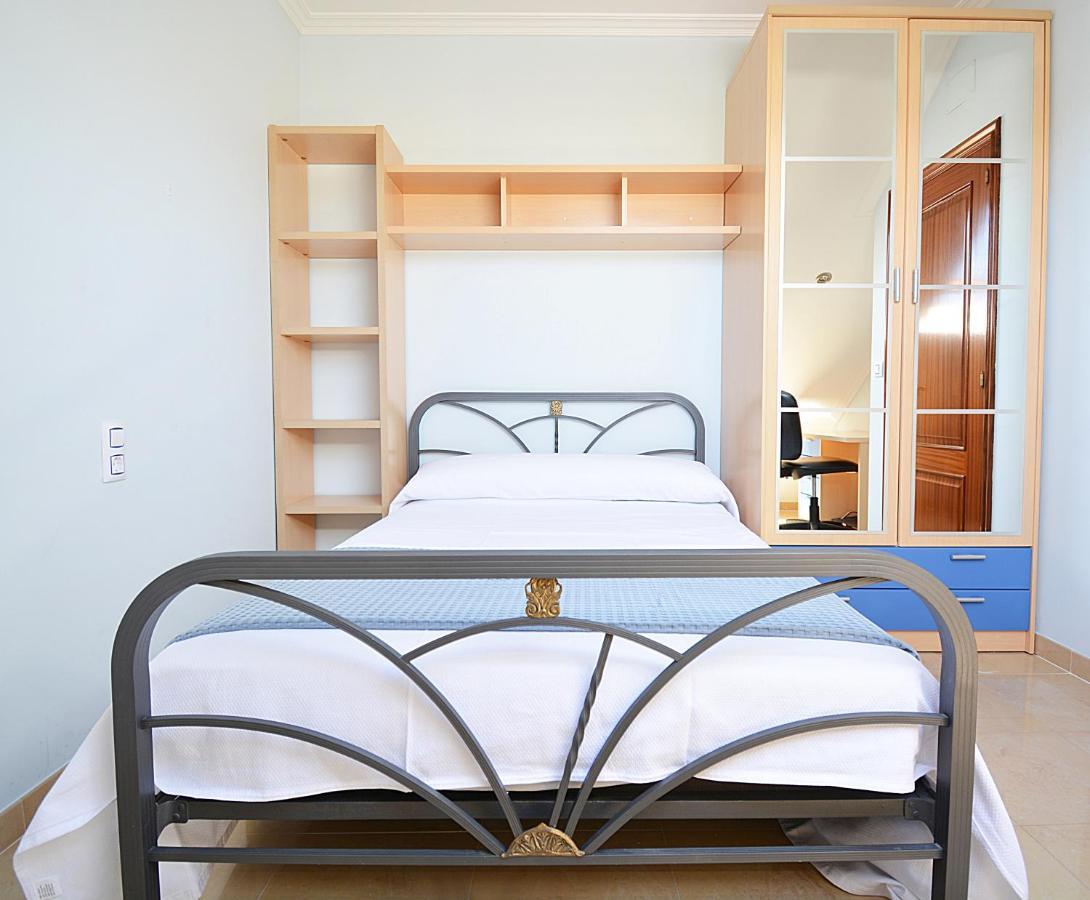 Galihost - Casa Con Precioso Jardin En Vilanova De Arousa Ngoại thất bức ảnh